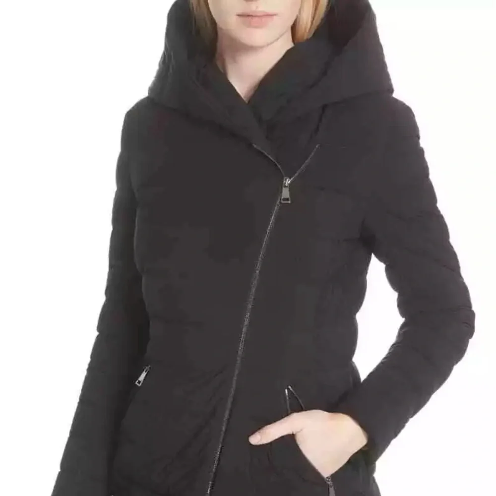 Moncler Barge Asymmetric-Zip Black Quilted Down-filled Coat Size 00 $2250 - Picture 1 of 12